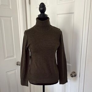 French Connection NWT Olive Green Turtleneck Sweater with Classic Design